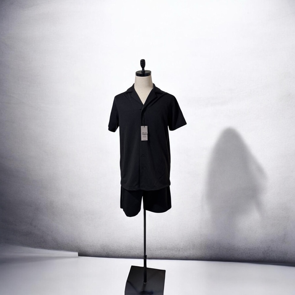 Men's Amongst Others 2 PC Shirt and Short Set SZ MED NWT‎